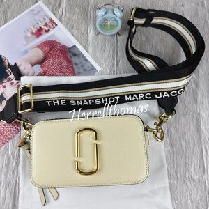 NWOT MARC JACOBS the snapshot shoulder bag
